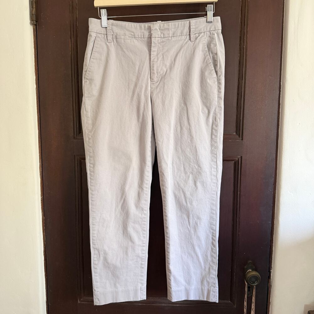 VINCE Light Tailored Ankle Length Khaki Chinos | Size 8